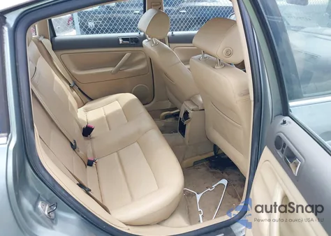 2004 Volkswagen Passat Gls from USA, damaged, VIN WVWPD63B24P332392